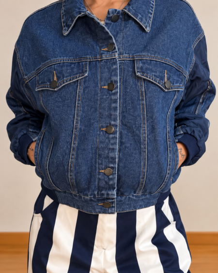 Bomber vaquera con mangas efecto nylon | Talla S