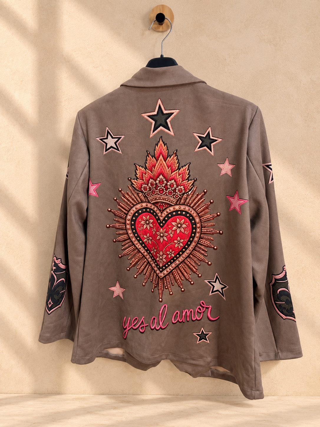 Blazer topo bordada con estrellas y corazón - Imagen 2